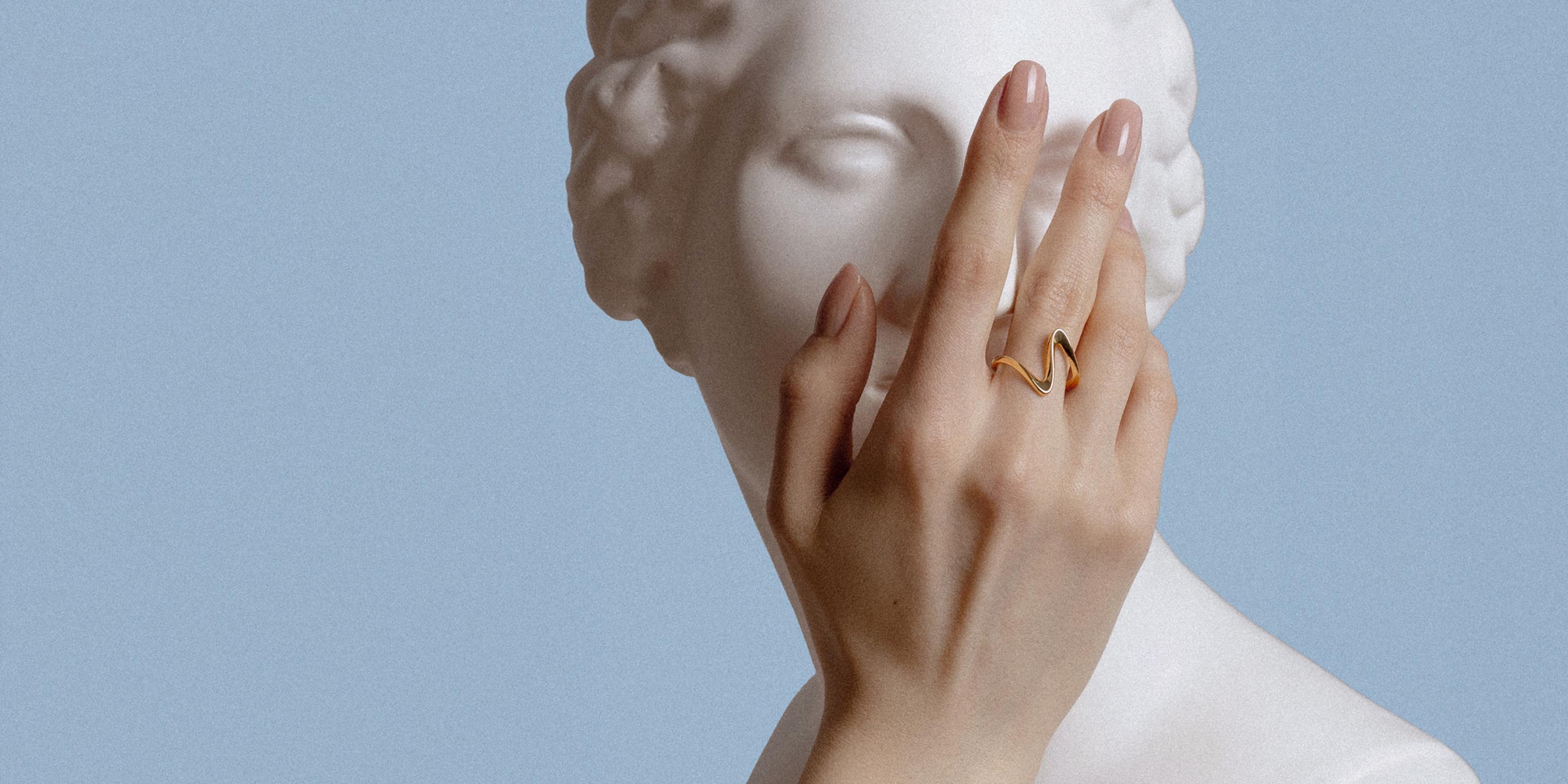 Minimalist jewelry product photography for ecommerce store and online catalog 1