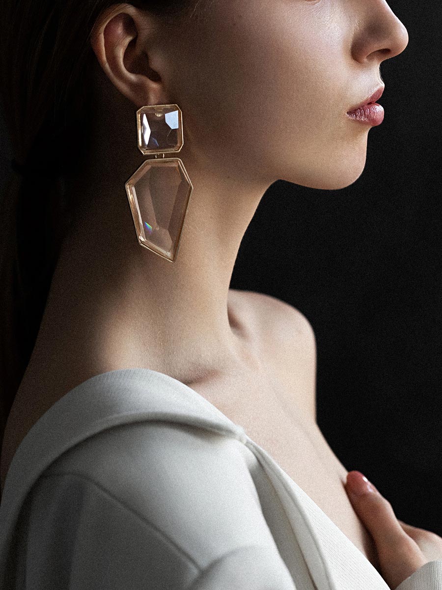 Close-up jewelry photography highlighting craftsmanship and material details 4