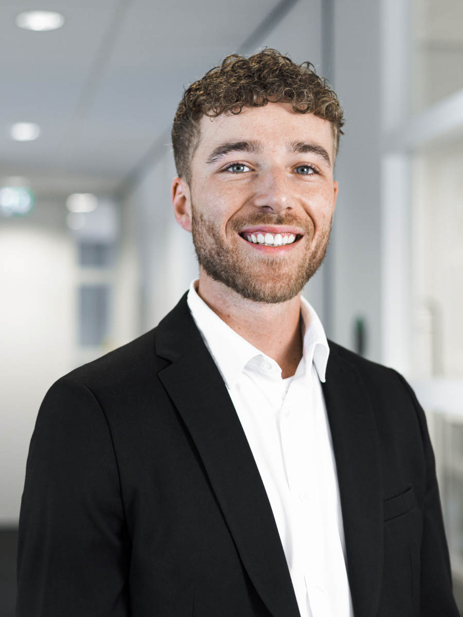 LinkedIn portrait of a company talent acquisition specialist 9