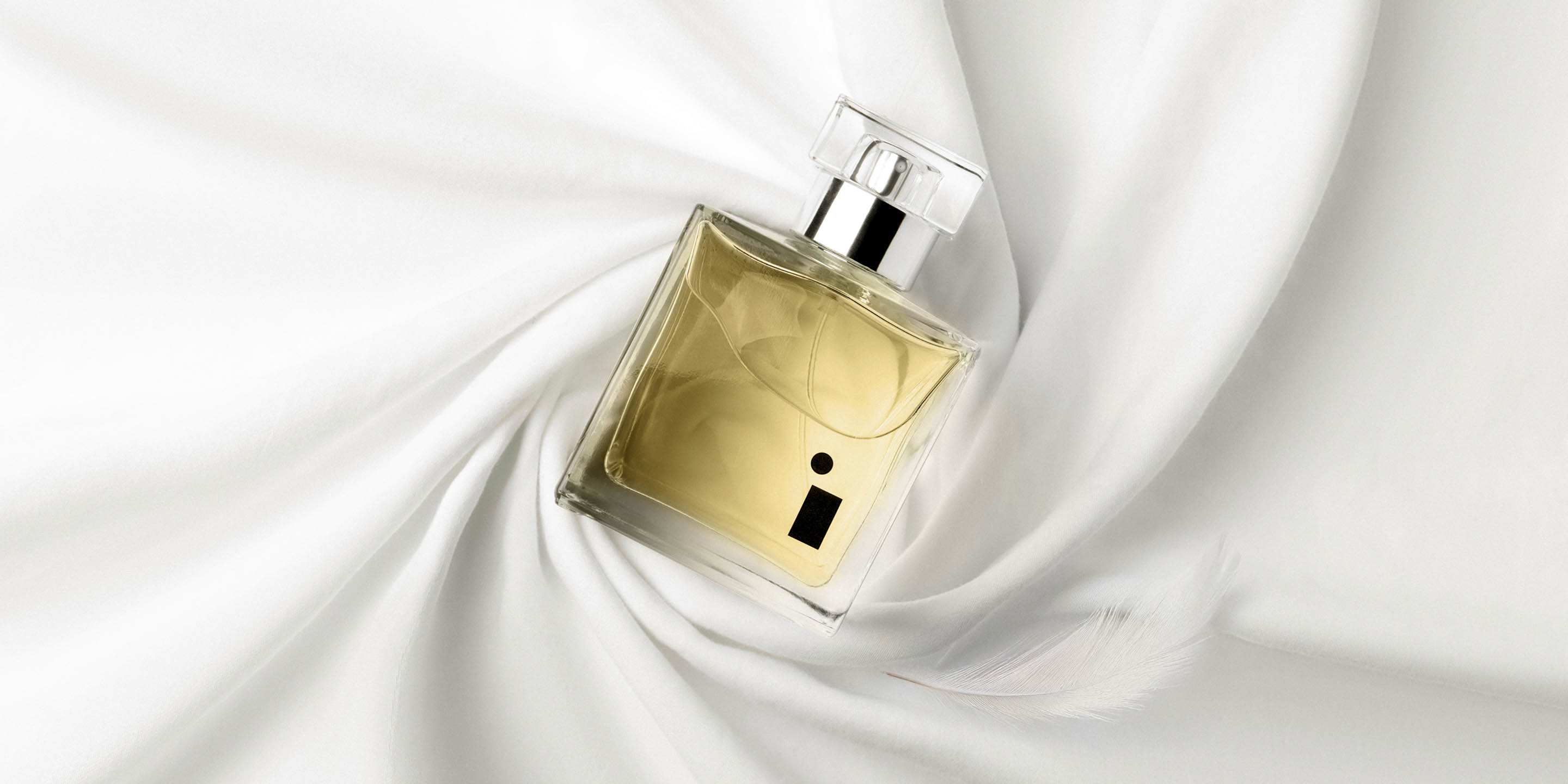 Illuminum London perfume bottle packshot on a clean background 17