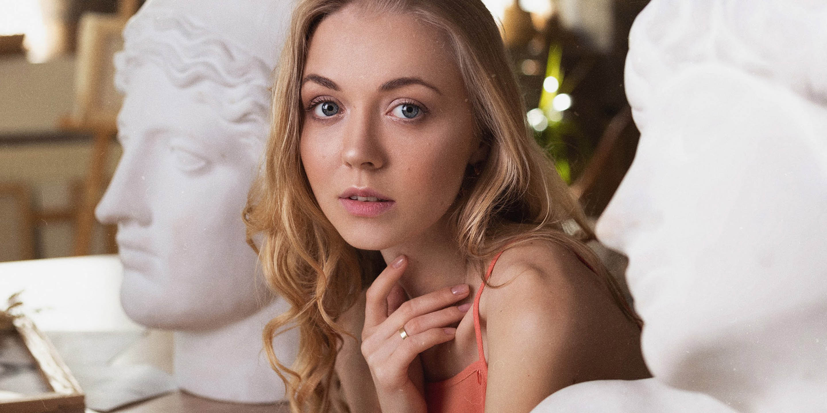 Creative editorial portrait of a female model in an art studio in Maastricht 1