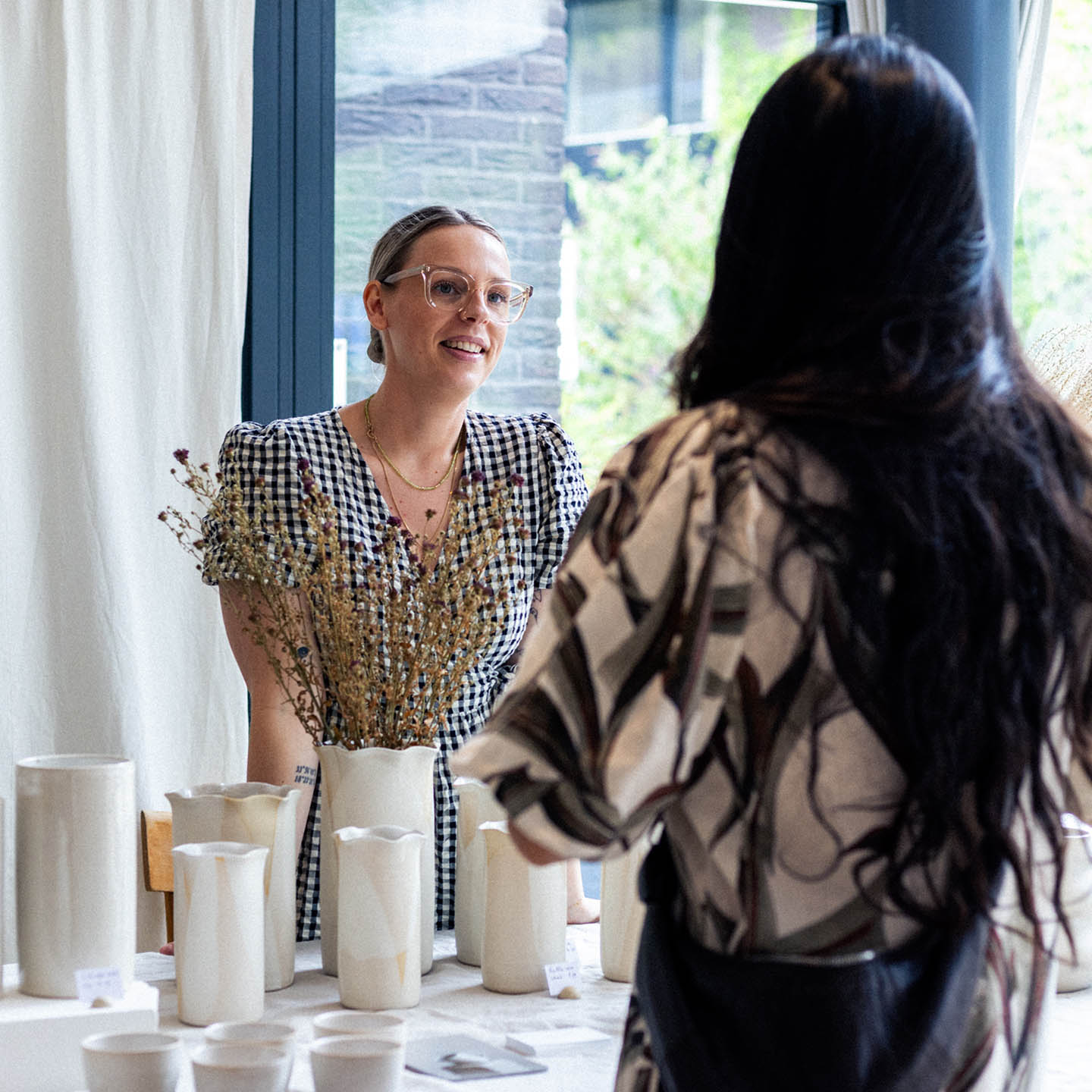 Close-up event photograph of ceramic textures and handcrafted details 17